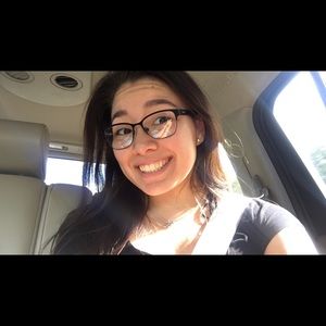 Meet your Posher, Marissa